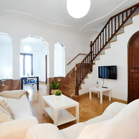 Roma House * إل أرينال